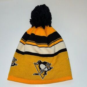 NWOT CCM Pittsburgh Penguins Beanie